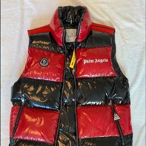 Never worn, nor do I wear it! Brand new.